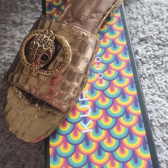 Kurt Geiger Gold Croc-Texture Slide Mules with Embellished Medallion.  New - Picture 15 of 15